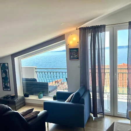Apartment Mit Balkon Und Herrlichem Meerblick *
